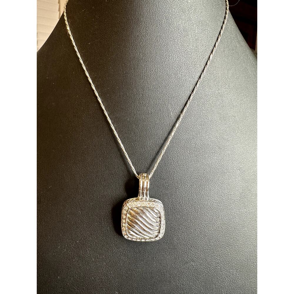 Silver tone rhinestone magnetic cable style pendant